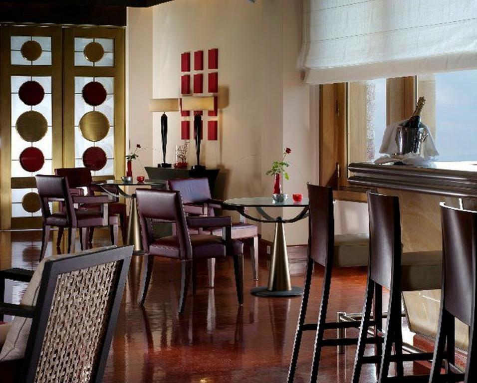 Amphitryon Otel Anabolu