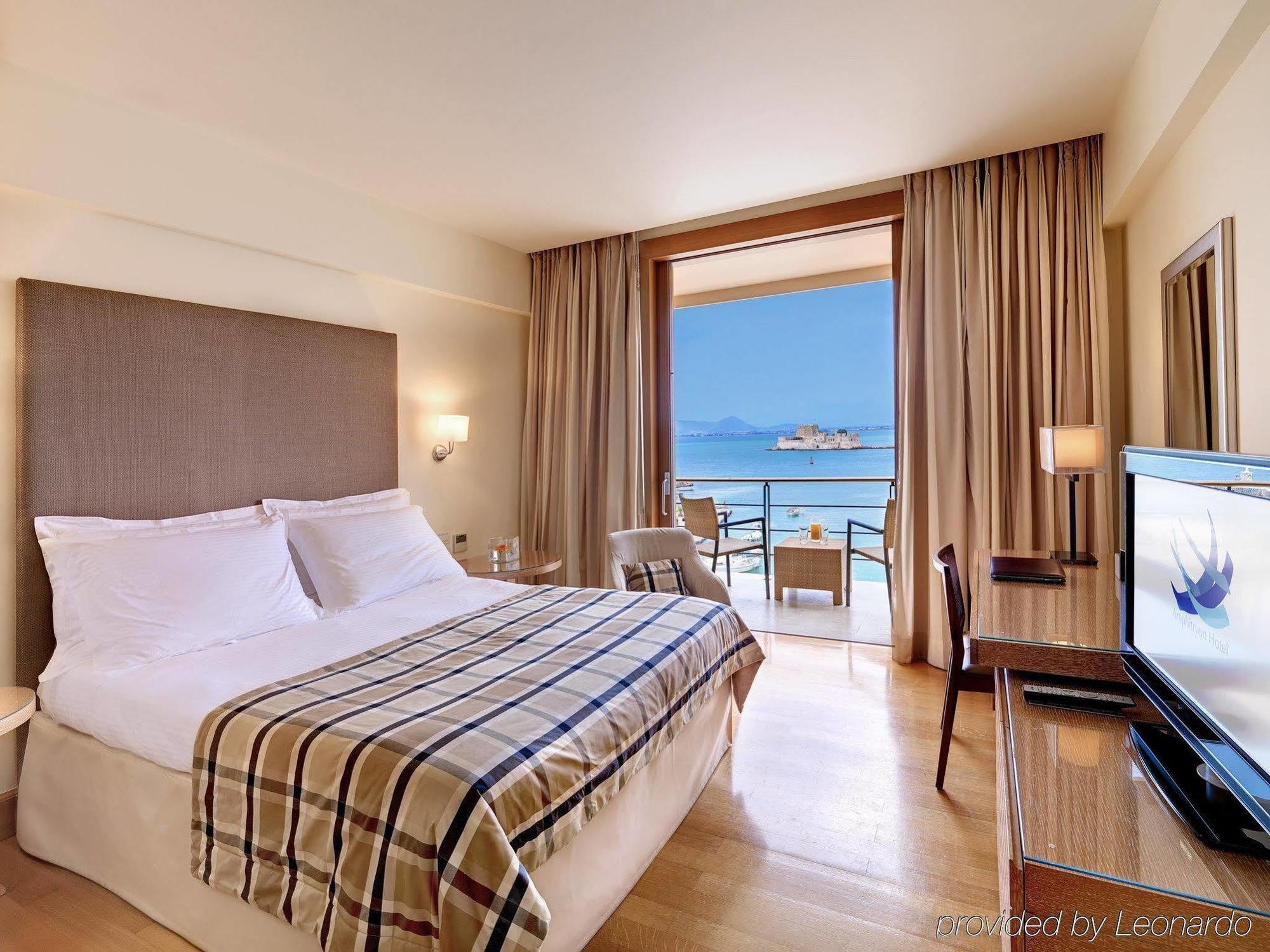 Otel Amphitryon